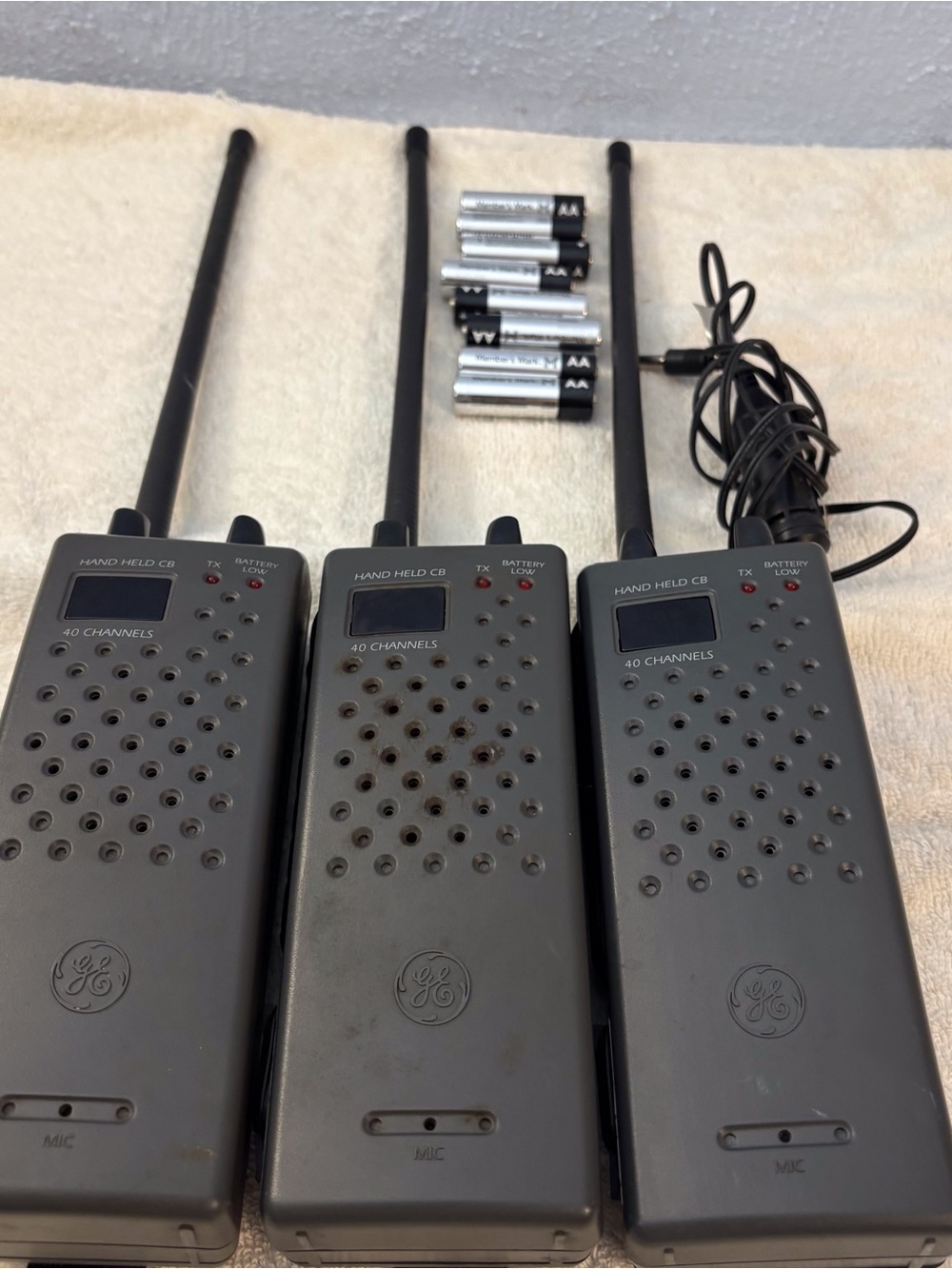 GE Handheld CB Radios Grey (3 Pack) Citizen Band 40 Channel Transceiver 3 units